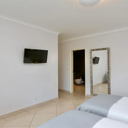 Villa Linda Rosa, Cd 302 By Cleverdetails Private Pool, Prime Location