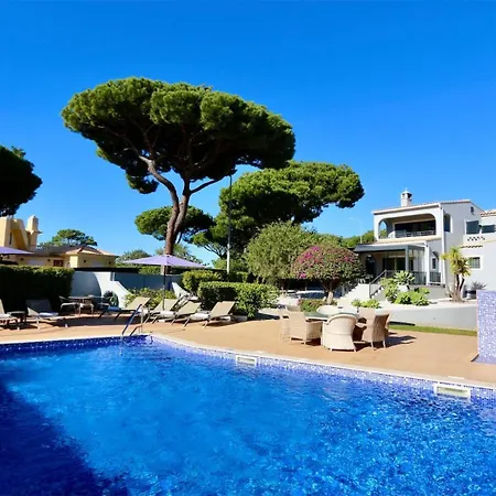 Linda Rosa, Cd 302 - Cleverdetails Villa Vilamoura