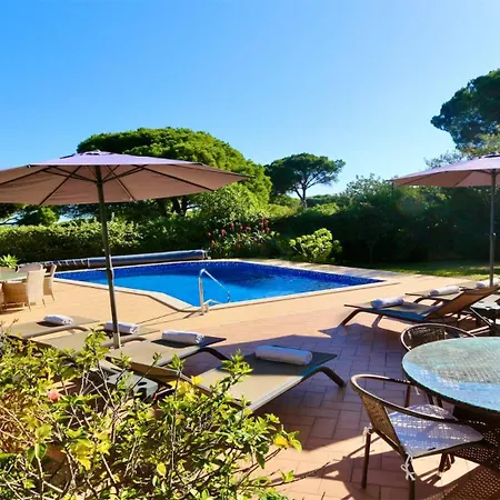 Linda Rosa, Cd 302 - Cleverdetails Villa Vilamoura