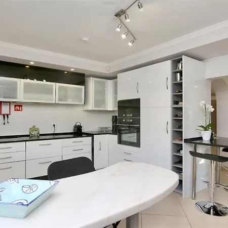 Linda Rosa, Cd 302 By Cleverdetails Private Pool, Prime Location Villa *