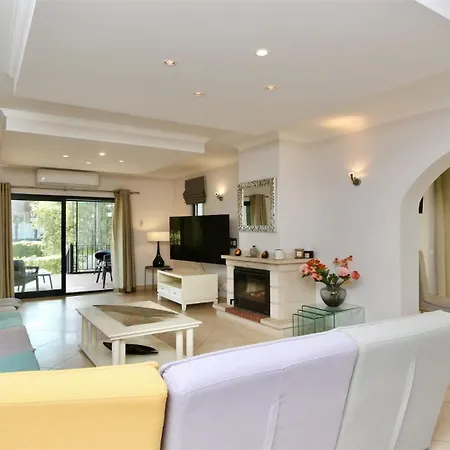 Villa Linda Rosa, Cd 302 By Cleverdetails Private Pool, Prime Location Vilamoura