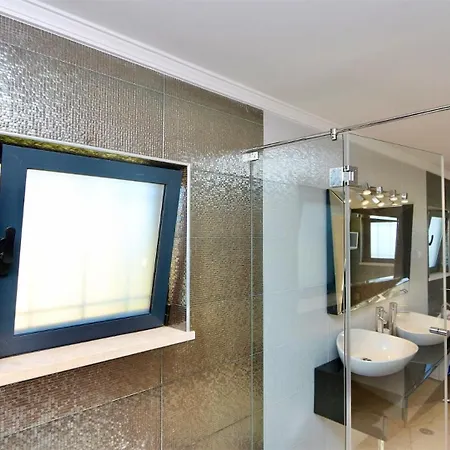 Villa Linda Rosa, Cd 302 By Cleverdetails Private Pool, Prime Location Vilamoura